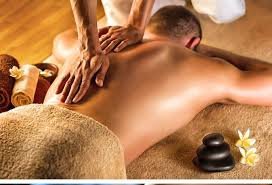 UN MASSAGE : UNE RECETTE D'AMOUR